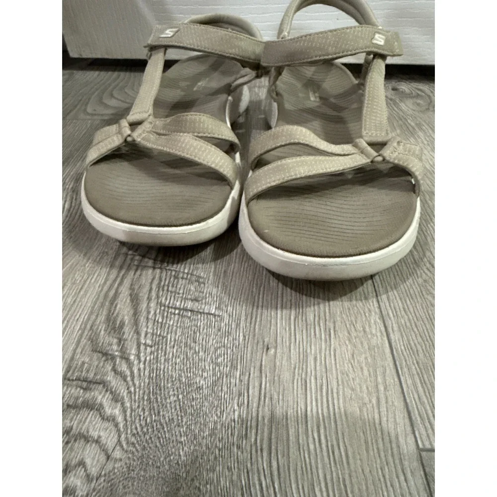 Skechers GoWalk Goga Mat Sandals Womens Taupe Strappy Walking Shoes Sz 12